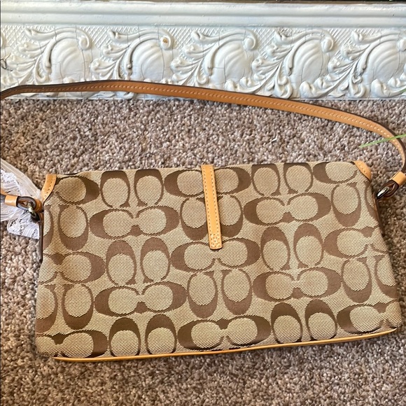 Coach Brown and Tan Hampton Shoulder Bag with Signature Design - Picture 3 of 5